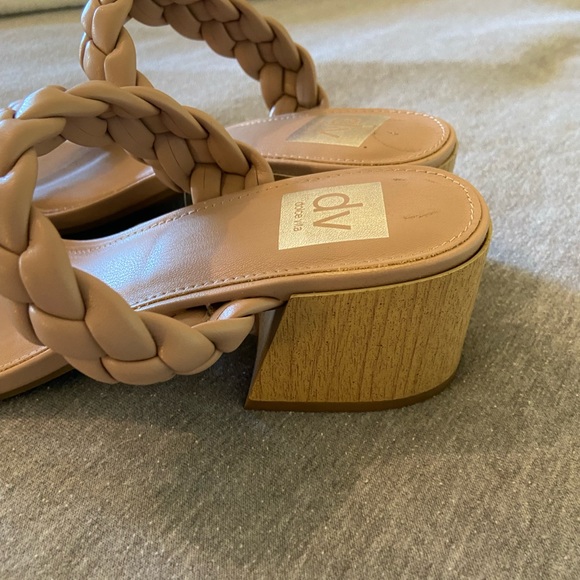 NWT Dolce Vita Short Block Heels - Picture 4 of 7